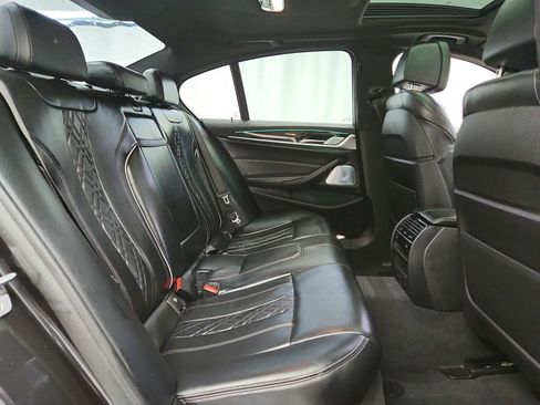 Used 2018 BMW M550i xDrive AWD/4WD image 32
