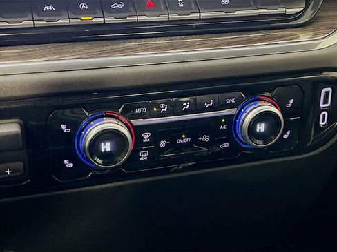 Used 2025 GMC Sierra 1500 Elevation image 19