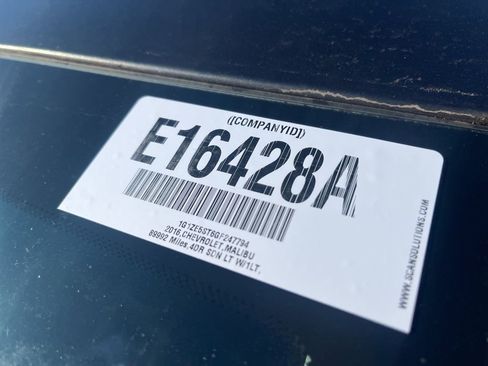 Used 2016 Chevrolet Malibu LT image 2