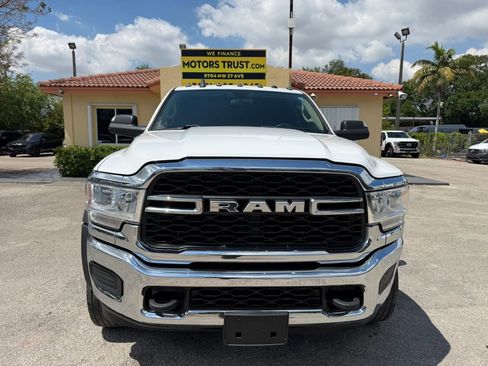 Used 2020 RAM 4500 Tradesman w/ Chrome Appearance Group AWD/4WD image 8