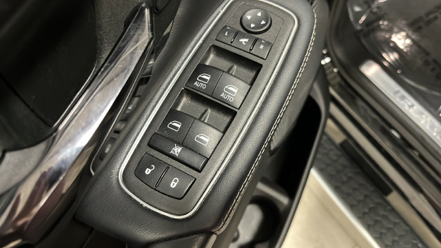 Used 2024 RAM 1500 Limited w/ Trailer Tow Group AWD/4WD image 21