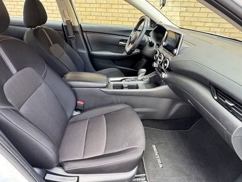 Used 2024 Nissan Sentra SV w/ All-Weather Package image 6