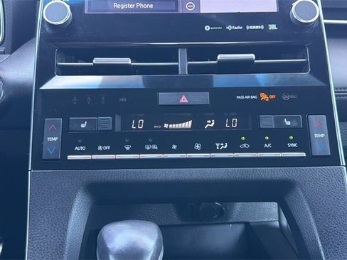 Certified 2020 Toyota Avalon XSE image 31