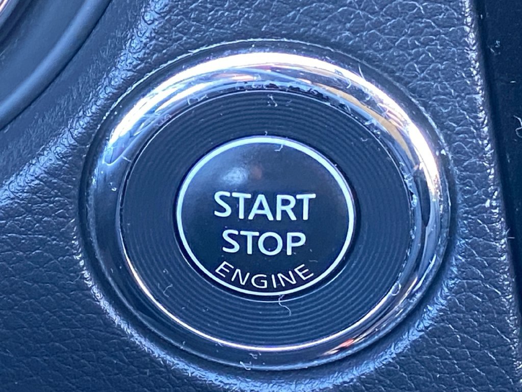 Used 2018 Nissan Rogue SV AWD/4WD image 29