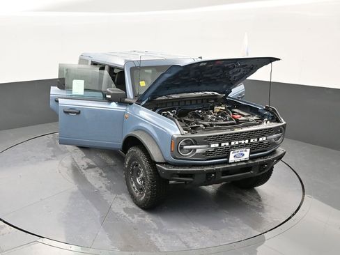 New 2025 Ford Bronco Badlands image 51