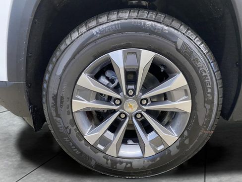 New 2026 Chevrolet Equinox LT w/ Convenience Package II image 12