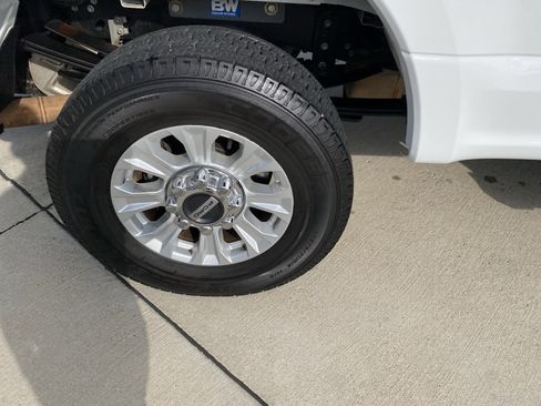 Used 2022 Ford F250 XL w/ STX Appearance Package image 5