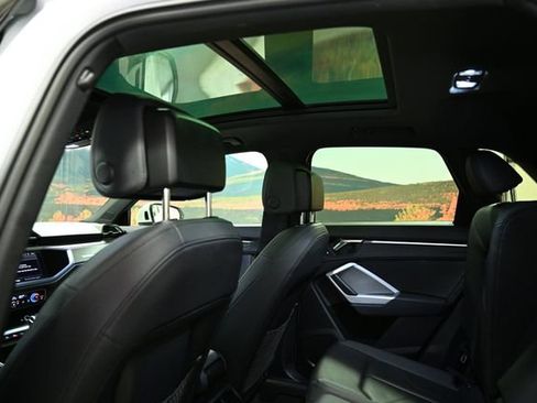 Used 2023 Audi Q3 2.0T Premium image 49