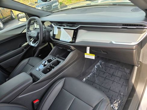 New 2026 Jeep Cherokee Limited image 25