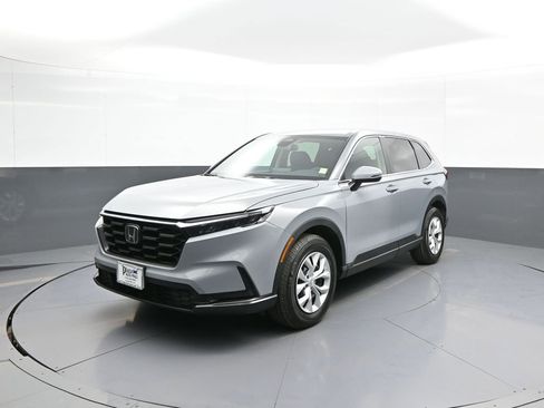 Used 2025 Honda CR-V LX image 1