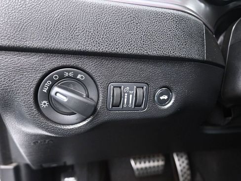 Used 2023 Dodge Charger R/T w/ Performance Handling Group image 12