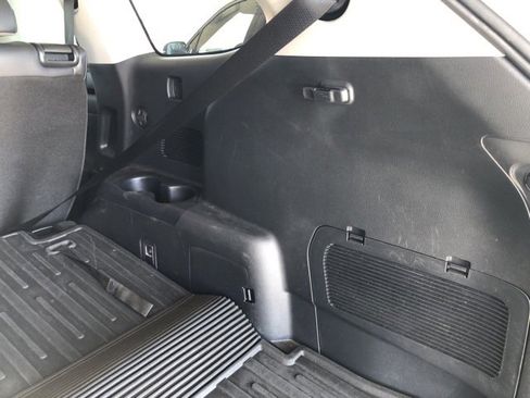 Used 2020 Toyota Highlander XLE image 53