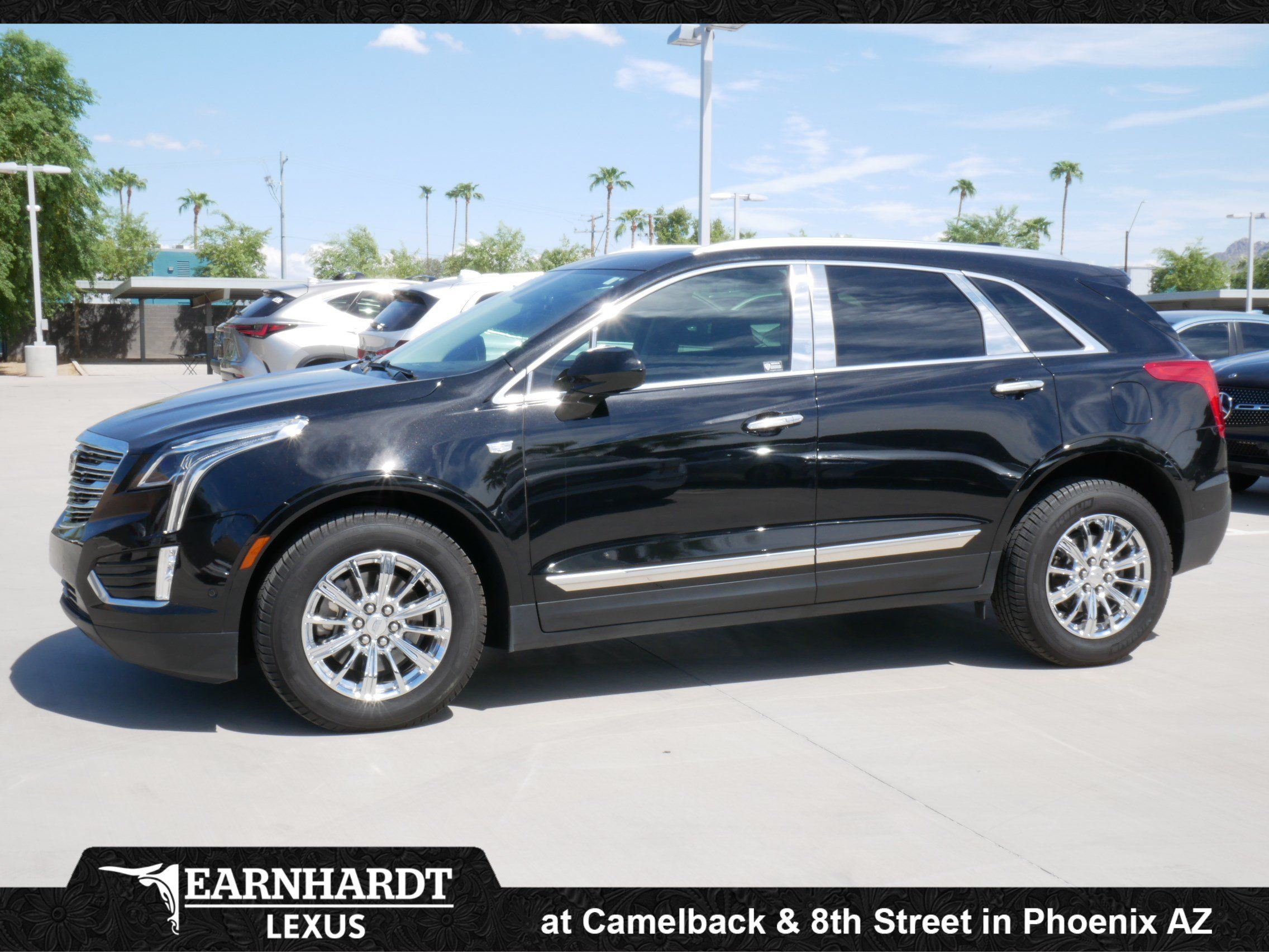Used 2018 Cadillac XT5 Premium Luxury w/ Driver Assist Package FWD image 1