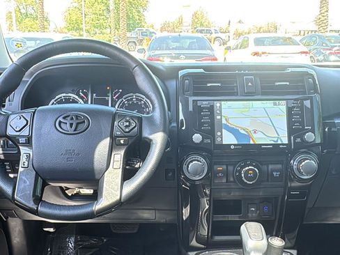 Used 2023 Toyota 4Runner TRD Off-Road Premium image 4