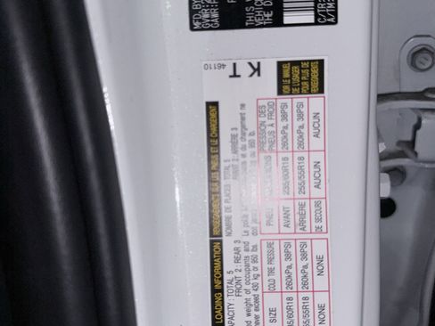 Used 2025 Lexus RZ 450e image 30