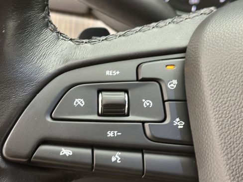 Used 2019 Cadillac XT4 Premium Luxury AWD/4WD image 17