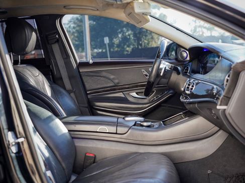 Used 2020 Mercedes-Benz S 560 4MATIC Sedan image 9