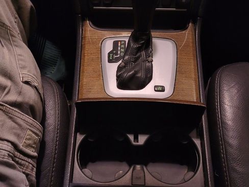 Used 2010 Volvo XC90 3.2 image 20