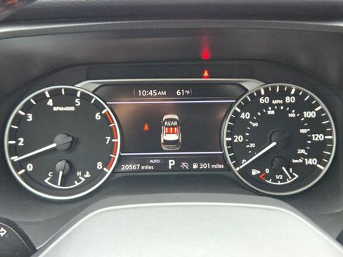 Certified 2025 Nissan Rogue SV AWD/4WD image 22