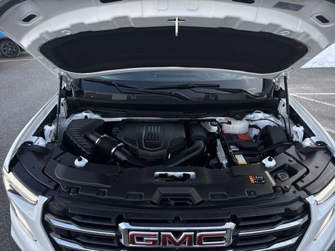 Certified 2025 GMC Acadia Elevation image 30