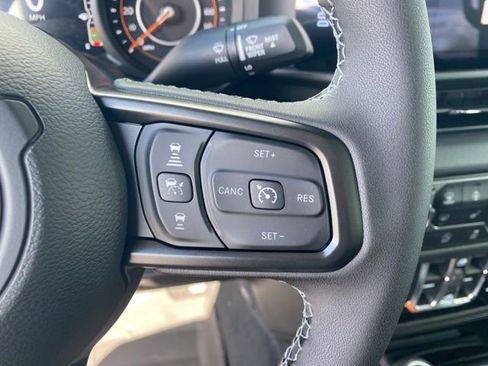 New 2026 Jeep Gladiator Sport AWD/4WD image 17