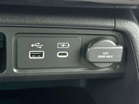 Certified 2025 Honda Pilot EX-L image 38