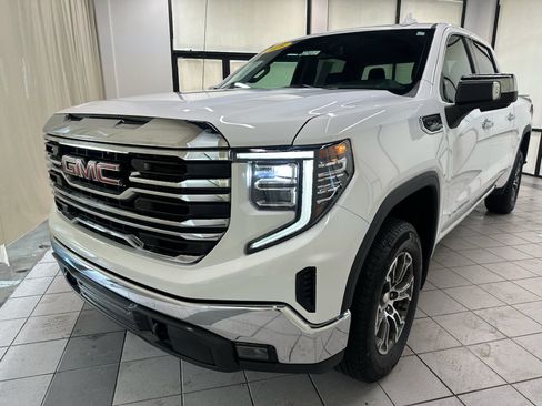 Used 2026 GMC Sierra 1500 SLT AWD/4WD image 12