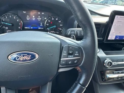 Used 2020 Ford Explorer XLT w/ Equipment Group 202A AWD/4WD image 12
