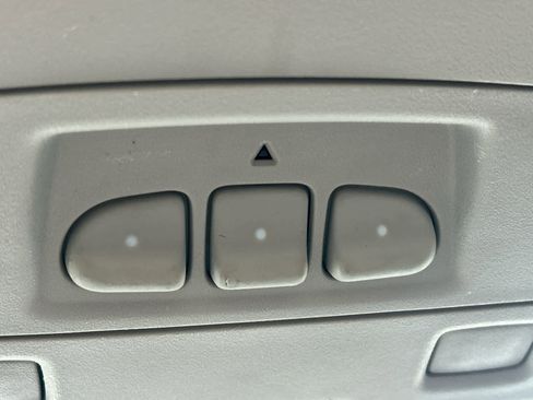 Used 2010 Cadillac CTS Premium image 32