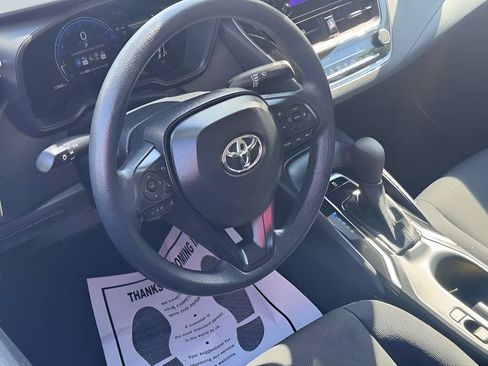 Used 2026 Toyota Corolla LE FWD image 12