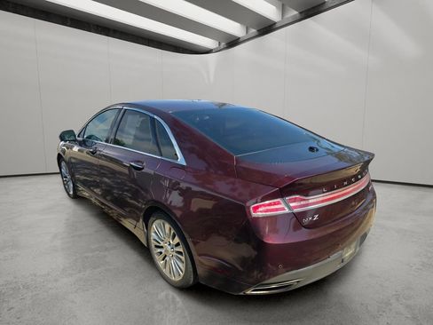 Used 2013 Lincoln MKZ FWD image 5