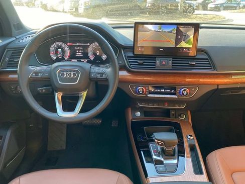 Used 2023 Audi Q5 2.0T Premium Plus w/ Premium Plus Package AWD/4WD image 8