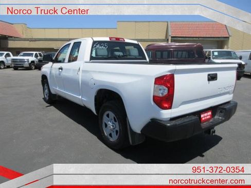 Used 2016 Toyota Tundra SR w/ Tow Package RWD image 6