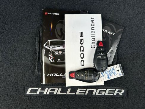 Used 2010 Dodge Challenger R/T RWD image 34