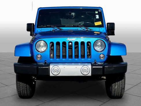 Used 2015 Jeep Wrangler Unlimited Sahara w/ Connectivity Group image 4