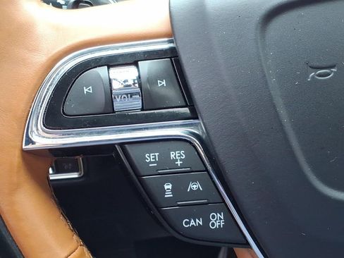 Certified 2022 Lincoln Nautilus Black Label AWD/4WD image 24