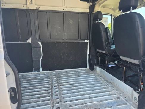 Used 2025 RAM ProMaster 2500 w/ Convenience Group FWD image 19