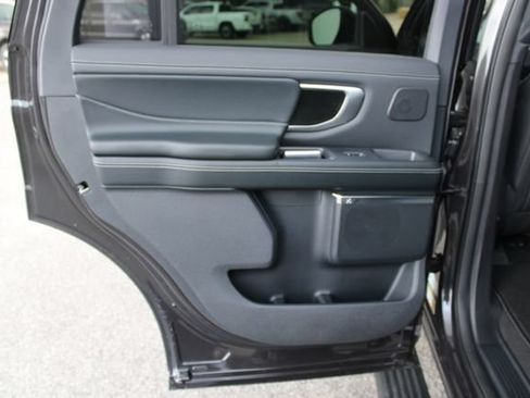 New 2027 Ford Expedition Platinum w/ Stealth Appearance Package AWD/4WD image 8