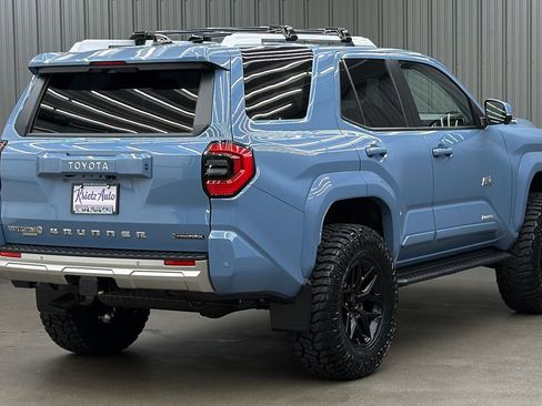 Used 2026 Toyota 4Runner Limited AWD/4WD image 5