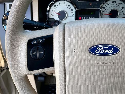 Used 2007 Ford Expedition XLT RWD image 18