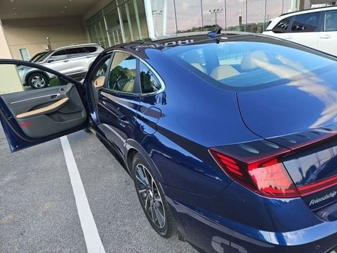 Used 2021 Hyundai Sonata Limited FWD image 5