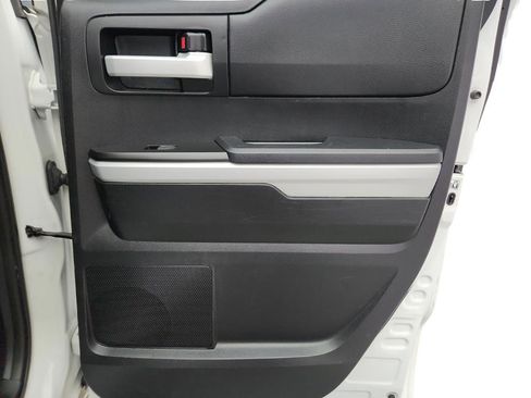 Used 2018 Toyota Tundra SR5 w/ TRD Off Road Package image 24