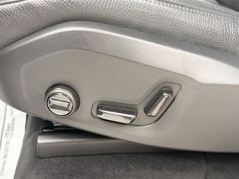 Certified 2023 Volvo XC90 B6 Core AWD/4WD image 18