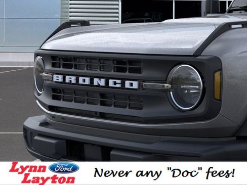 New 2025 Ford Bronco 4-Door image 19