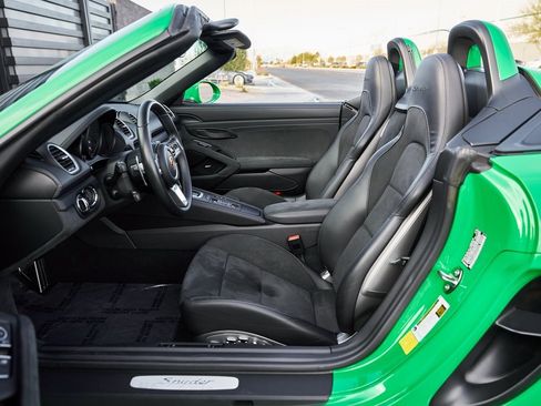 Used 2023 Porsche 718 Boxster Spyder image 35