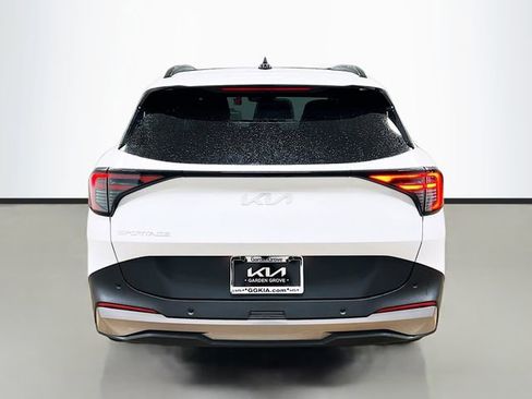 New 2026 Kia Sportage EX image 6