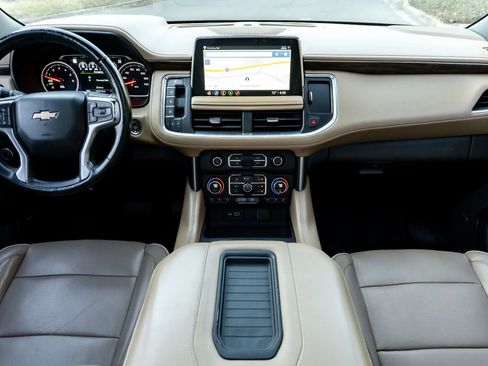 Used 2021 Chevrolet Tahoe Premier w/ Premium Package image 20