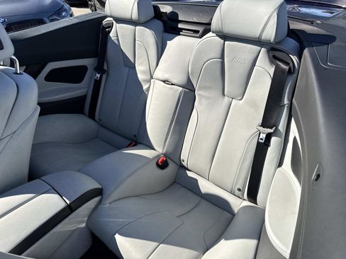 Used 2018 BMW M6 Convertible w/ Competition Package image 12