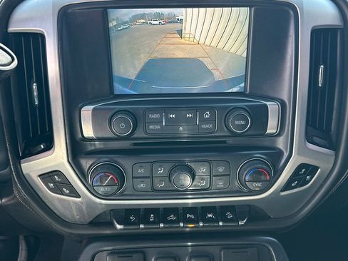 Used 2018 GMC Sierra 1500 SLT image 30