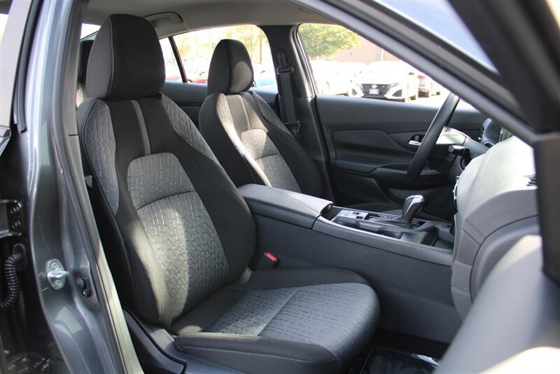 Used 2026 Nissan Sentra SV w/ Floor Mat Package FWD image 23
